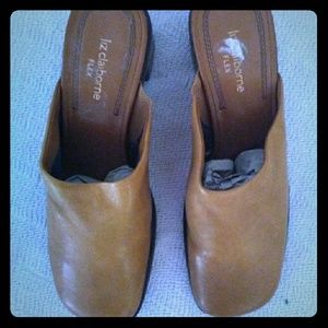 Liz Claiborne Leather Flex Mules